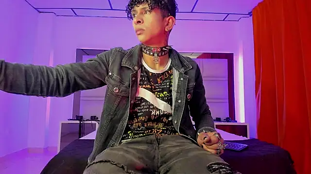 Maximo king25 online show from November 14, 2025, 3:38 am