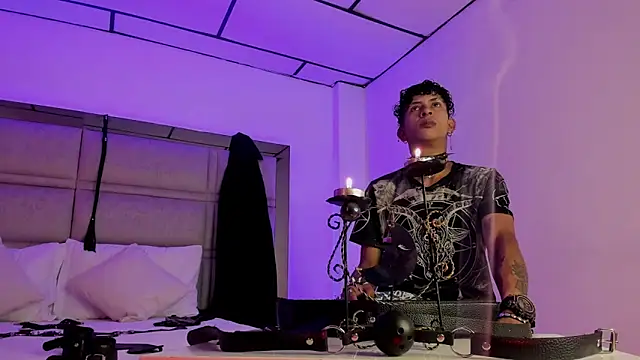 Maximo king25 online show from November 22, 2025, 3:38 am