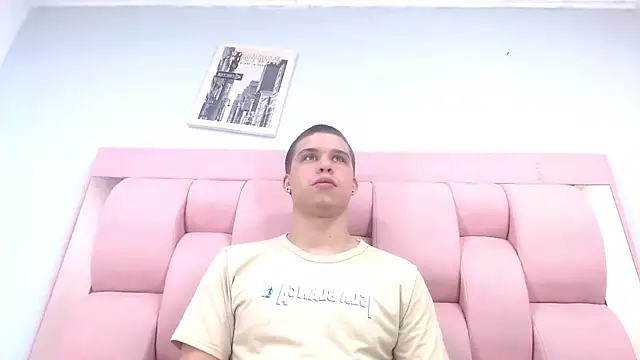 Liam York  online show from November 14, 2025, 12:26 pm