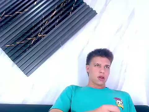 Snapshot of Liam_York_ chatting on February 15, 2026, 8:35 am Liam York online show from February 15, 2026, 8:35 am