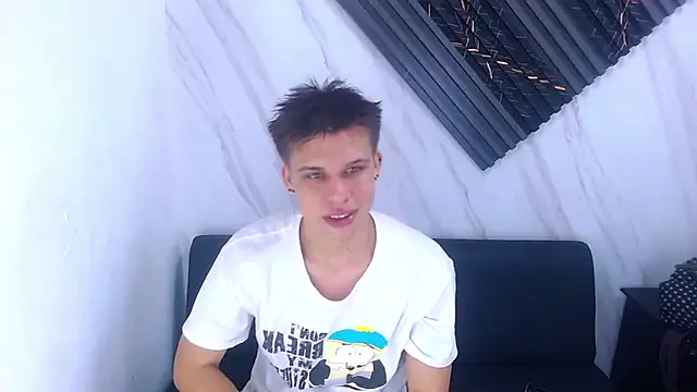 Liam York  online show from March 5, 2026, 8:49 pm