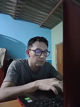 Maqui3 online show from February 26, 2026, 3:27 am