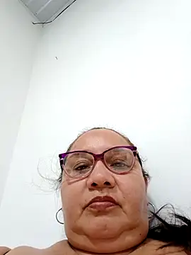 Snapshot of HotXXXgirl_01 chatting on November 11, 2025, 12:21 am HotXXXgirl 01 online show from November 11, 2025, 12:21 am