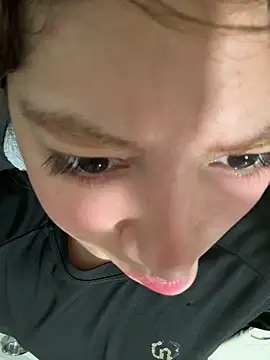 latinahorny11 online show from February 12, 2026, 2:06 am