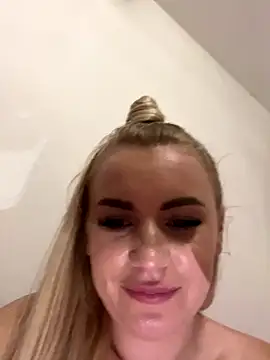 RuxyCatrina online show from November 13, 2025, 12:09 am