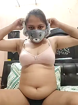 Snapshot of Kamna_Hotty chatting on November 28, 2025, 6:21 pm Kamna Hotty online show from November 28, 2025, 6:21 pm