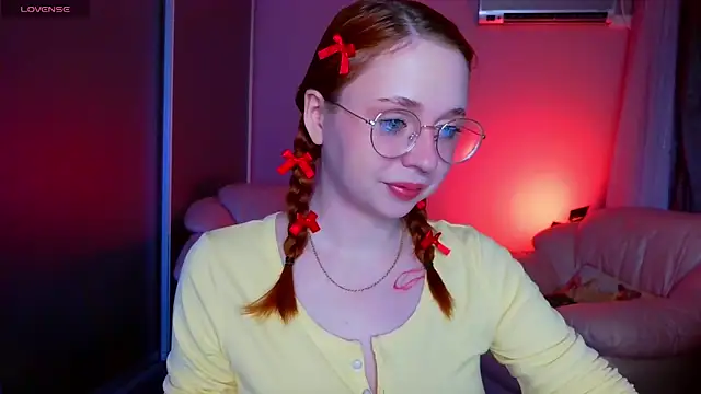 Snapshot of Erica_Nelson chatting on May 17, 2026, 1:25 am Erica Nelson online show from May 17, 2026, 1:25 am