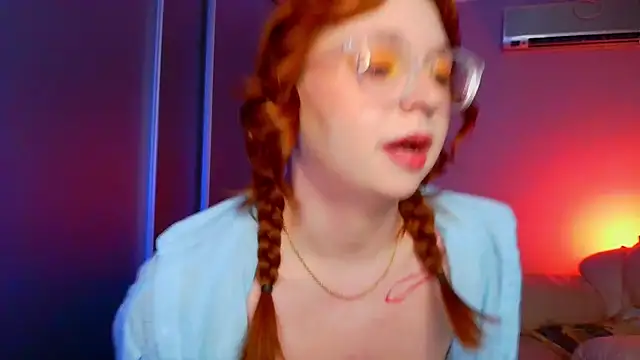 Snapshot of Erica_Nelson chatting on June 5, 2026, 4:30 am Erica Nelson online show from June 5, 2026, 4:30 am