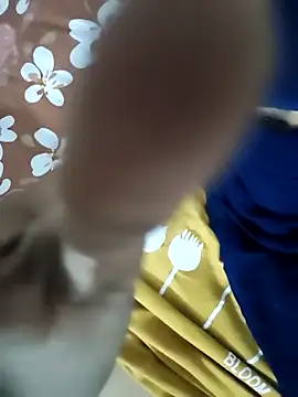 saniya24824 online show from April 11, 2026, 5:39 pm