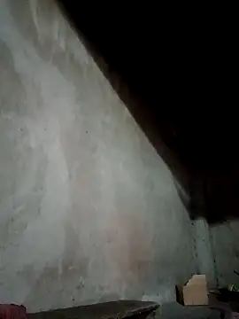 blonde blg online show from November 18, 2025, 4:06 am