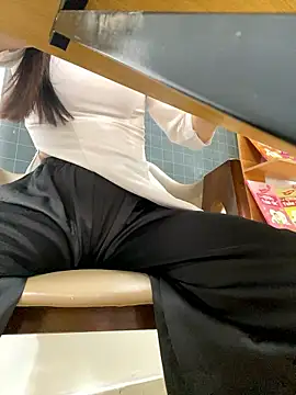 Snapshot of Minssa6969 chatting on January 12, 2026, 3:23 am Minssa6969 online show from January 12, 2026, 3:23 am