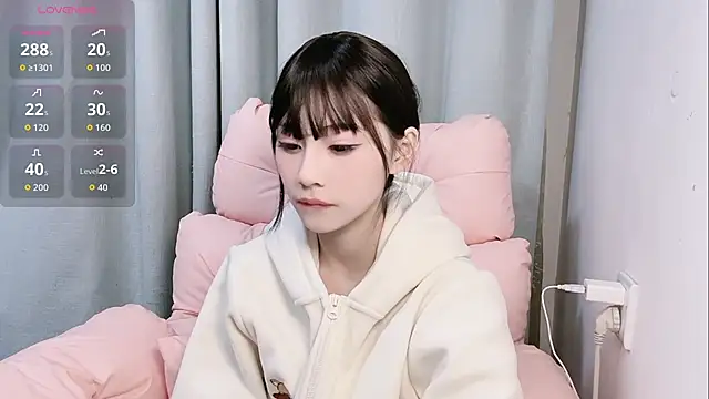 Snapshot of lris-Beauty chatting on November 16, 2025, 1:06 pm lris-Beauty online show from November 16, 2025, 1:06 pm