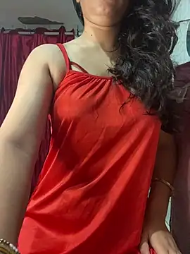 Snapshot of Red_Queen_11 chatting on July 16, 2026, 6:36 pm Red Queen 11 online show from July 16, 2026, 6:36 pm
