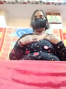 Snapshot of Hot_Bhabhi_02 chatting on November 11, 2025, 7:41 am Hot Bhabhi 02 online show from November 11, 2025, 7:41 am