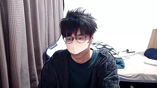 Snapshot of yuu-to-desu chatting on February 15, 2026, 2:19 am yuu-to-desu online show from February 15, 2026, 2:19 am