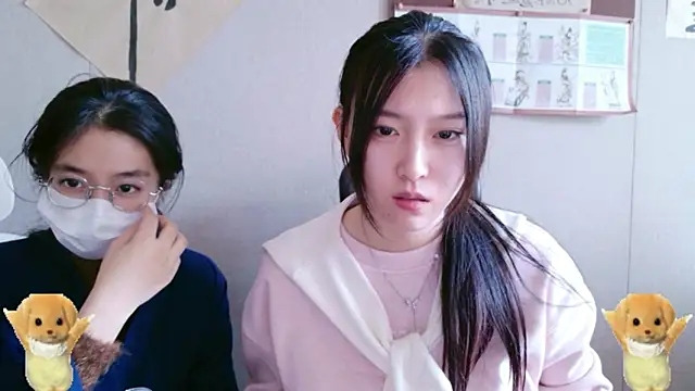 ZhaoZhaoDaWang online show from November 15, 2025, 7:27 am