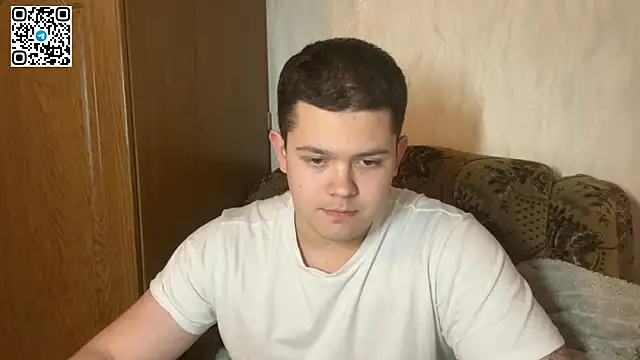 CuteButNaughty  online show from March 6, 2026, 9:00 pm