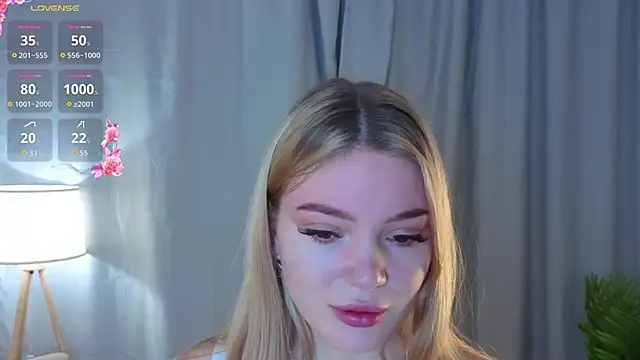 ToyaBosques online show from November 20, 2025, 3:07 am