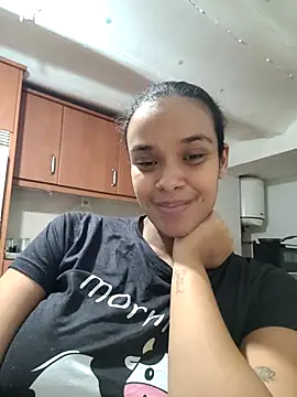 kyliecastell online show from November 29, 2025, 4:43 pm