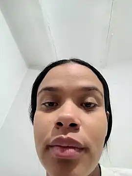 kyliecastell online show from December 4, 2025, 3:10 pm