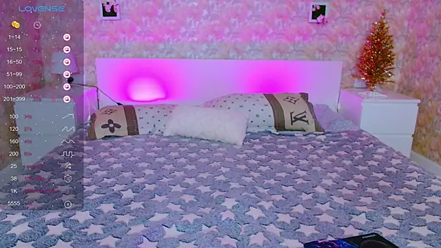 Snapshot of Little_Rocke chatting on November 20, 2025, 4:56 am Little Rocke online show from November 20, 2025, 4:56 am