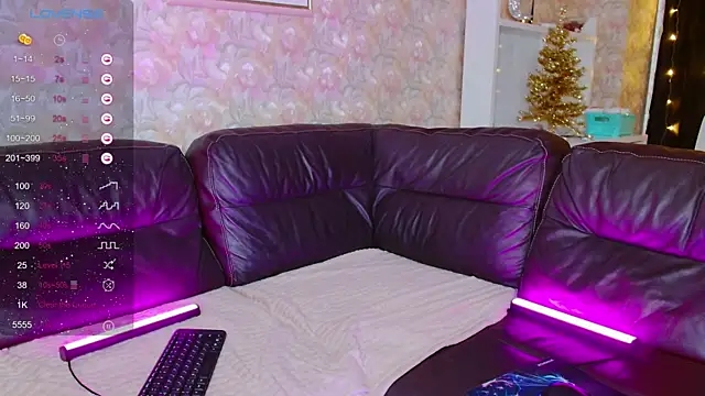 Snapshot of Little_Rocke chatting on November 30, 2025, 7:01 am Little Rocke online show from November 30, 2025, 7:01 am