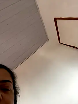 babi morena online show from November 22, 2025, 6:18 pm