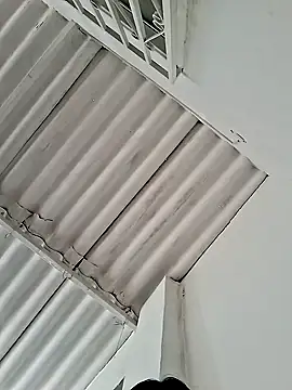 Skinny Wet online show from November 14, 2025, 12:15 pm