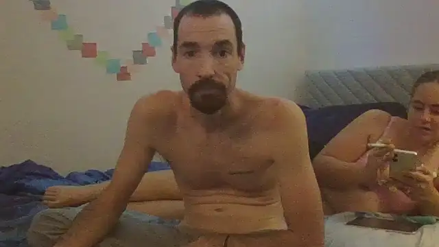 Kinkycouple0213 online show from November 17, 2025, 8:09 am