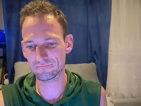 Snapshot of Hotcrazy235 chatting on November 16, 2025, 3:17 pm Hotcrazy235 online show from November 16, 2025, 3:17 pm