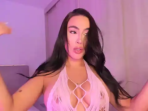 sofilopezcol online show from March 18, 2026, 11:19 pm