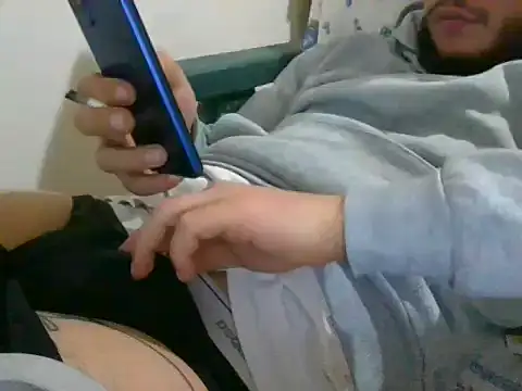 Snapshot of Malessere1922 chatting on November 21, 2025, 12:10 am Malessere1922 online show from November 21, 2025, 12:10 am