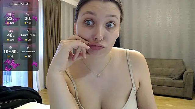 Snapshot of your__gena chatting on June 8, 2026, 4:18 pm your gena online show from June 8, 2026, 4:18 pm