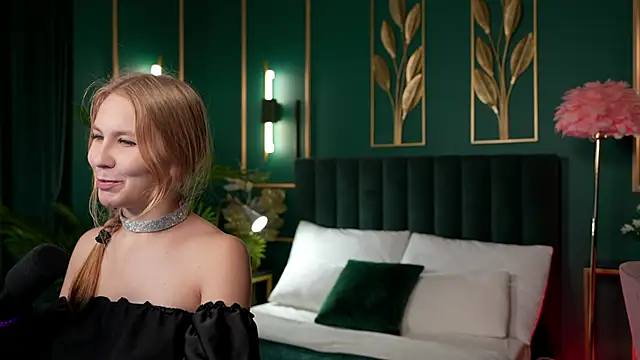 Snapshot of Rosa_Evans chatting on December 2, 2025, 5:41 pm Rosa Evans online show from December 2, 2025, 5:41 pm