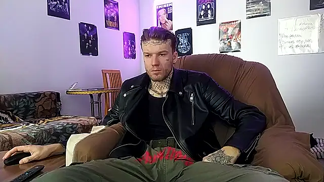 Huntall77 online show from January 11, 2026, 7:35 am