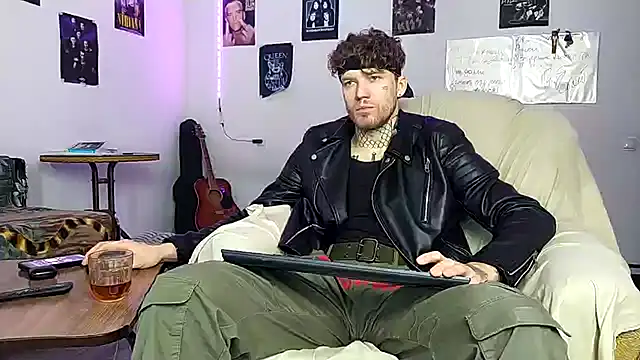 Huntall77 online show from February 14, 2026, 5:37 am