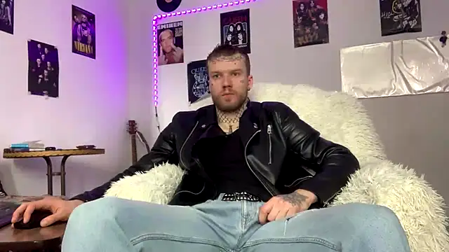 Huntall77 online show from March 8, 2026, 6:17 am