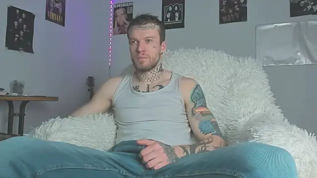 Huntall77 online show from April 6, 2026, 5:52 am