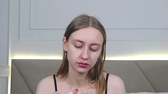 Snapshot of RachaelCute chatting on November 16, 2025, 4:29 am RachaelCute online show from November 16, 2025, 4:29 am