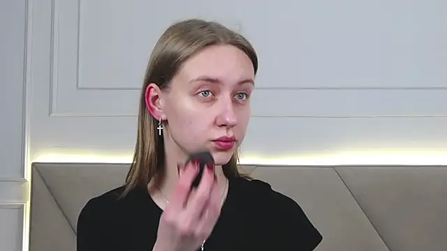 Snapshot of RachaelCute chatting on November 17, 2025, 4:29 am RachaelCute online show from November 17, 2025, 4:29 am