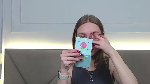 RachaelCute online show from December 4, 2025, 4:22 am