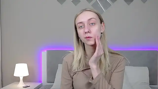 RachaelCute online show from March 5, 2026, 10:44 am