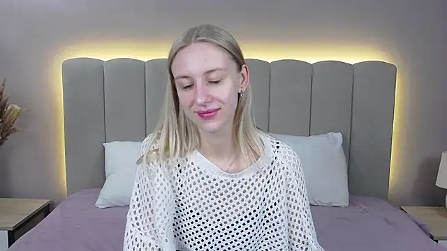 RachaelCute online show from March 22, 2026, 7:23 am