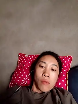 -Chua-90 online show from November 18, 2025, 4:17 am