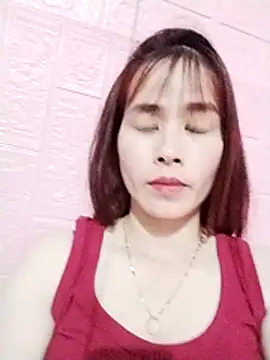 Swan-white123 online show from November 22, 2025, 6:34 am