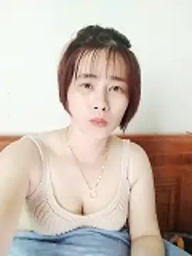 Snapshot of Swan-white123 chatting on March 16, 2026, 7:45 am Swan-white123 online show from March 16, 2026, 7:45 am