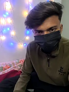 Snapshot of drakezone chatting on November 20, 2025, 3:34 pm drakezone online show from November 20, 2025, 3:34 pm