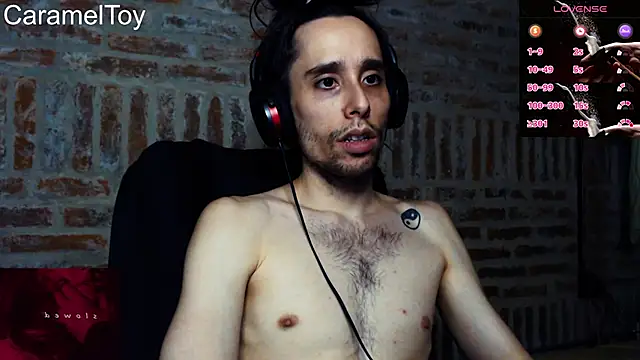 CaramelToy online show from February 9, 2026, 9:41 pm