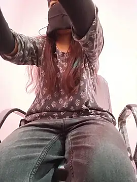 Snapshot of Iamyourdarling chatting on November 20, 2025, 5:29 am Iamyourdarling online show from November 20, 2025, 5:29 am