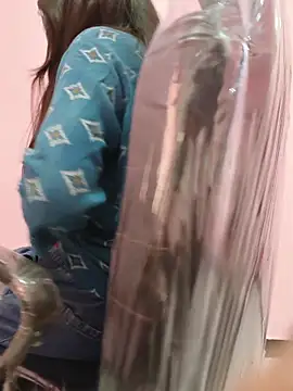 Snapshot of Iamyourdarling chatting on November 26, 2025, 6:25 am Iamyourdarling online show from November 26, 2025, 6:25 am